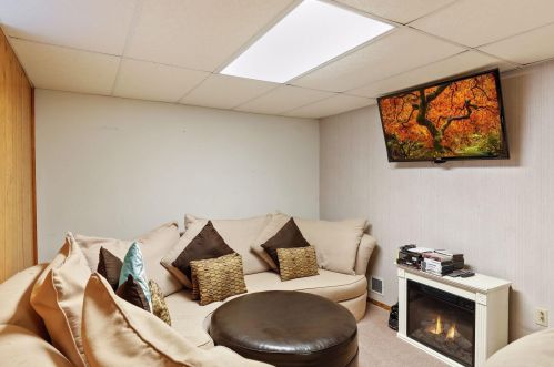 1122 Albemarle St, Saint Paul MN  55117-4415 exterior