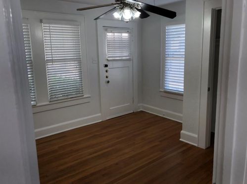 207 39th St, Austin TX  78751-5030 exterior