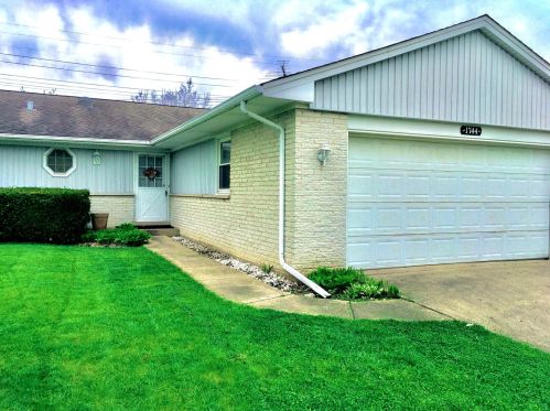1744 Indigo Ct, Mount Prospect, IL 60056-1710
