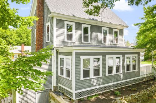 76 Church St, Hillsboro, NH 03244-4871