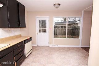 2905 Apache Dr, Anderson IN  46012-1405 exterior