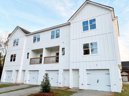 101 Chandler St, Carrollton, GA 30117-2305