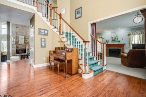 7 Newell Rd, Flemington, NJ 08822-7208