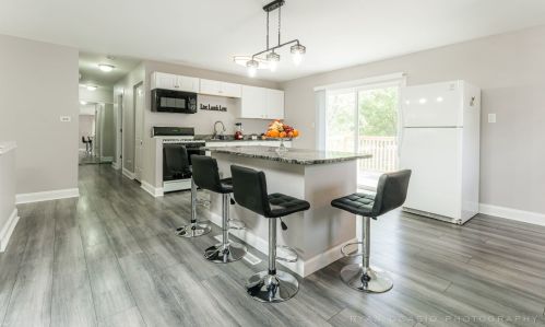 630 Londonberry Ln, Lemont IL  60440-1061 exterior