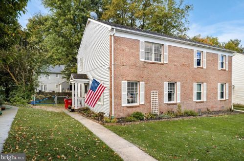 23 Berkeley Ct, Charles Town WV  25414-4221 exterior