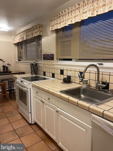 7 Shaw Ave, Silver Spring MD  20904-3408 exterior