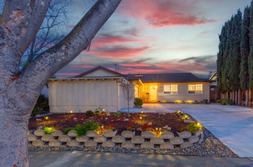 1550 Rose Anna Dr, San Jose, CA 95118-2840