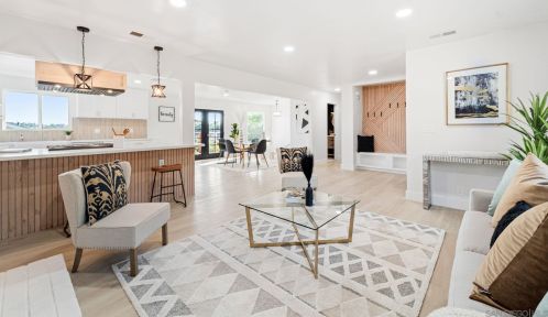 252 Plumosa Ave, Vista CA  92083-8022 exterior