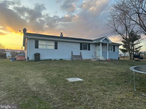169 Oakhill Rd, Carlisle, PA 17015-8929