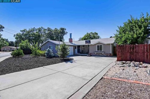 1307 Sunshine Dr, Concord CA  94520-4038 exterior