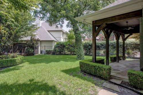 2808 River Brook Ct, Fort Worth TX  76116-0930 exterior