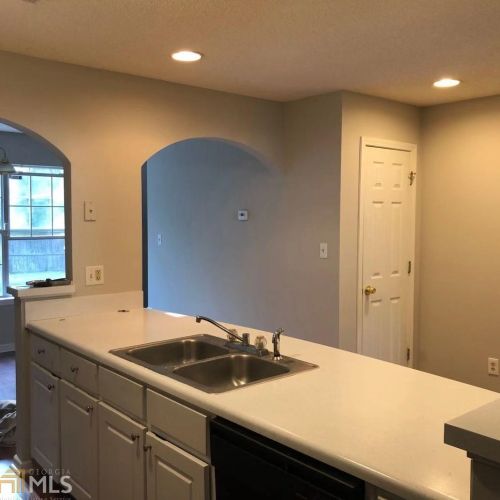 6783 Saganaw Dr, Rex GA  30273-2252 exterior