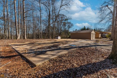 2711 Athens Hwy, Jefferson GA  30549-5845 exterior