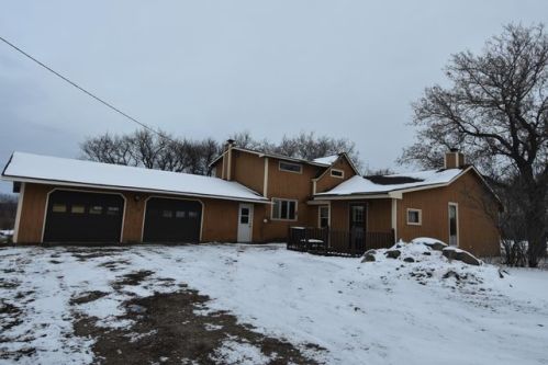 37568 180th Ave, Newfolden, MN 56738-9280