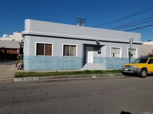 9745 Maple St, Bellflower, CA 90706-5861