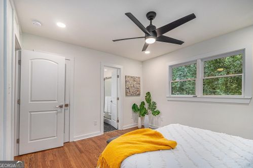 2130 Bolling Brook Dr, Atlanta GA  30311-2516 exterior