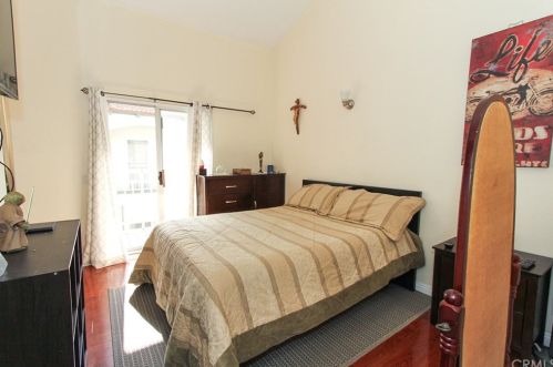 227 Coffman St, Anaheim CA  92805-7100 exterior