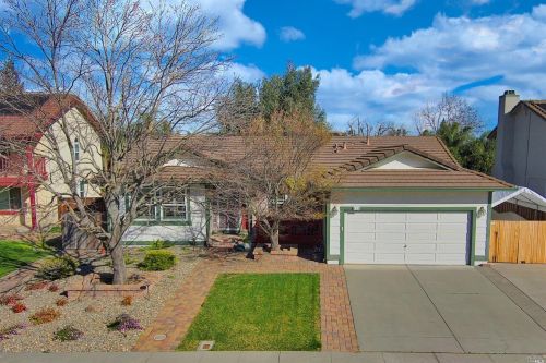 473 Stonewood Dr, Vacaville, CA 95687-9416