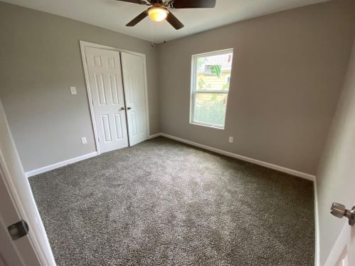 2727 Grafton Ave, Dallas TX  75211-5714 exterior