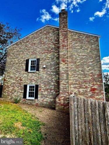 3035 Creel Ct, Woodbridge, VA 22192-1844