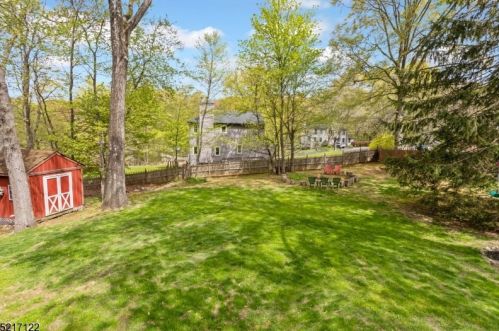 1097 Sussex Tpke, Dover NJ  07869-4206 exterior