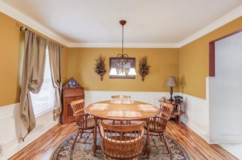 2503 Thrasher Rd, Buford, GA 30519-4345