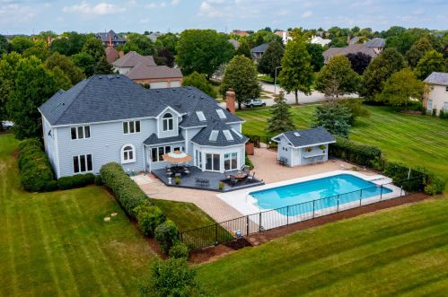 10821 Royal Porthcawl Dr, Naperville, IL 60564-8116