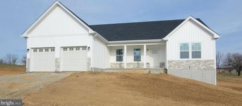 106 Regent Rd, Charles Town, WV 25414-4744