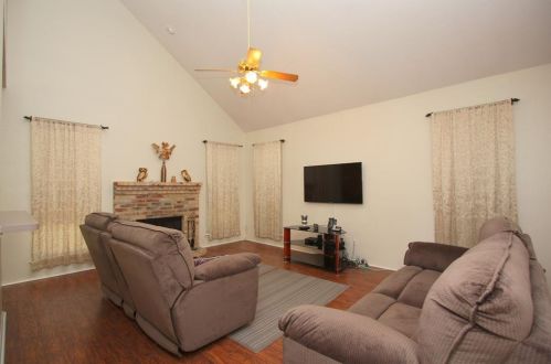 4924 Great Divide Dr, Fort Worth TX  76137-5138 exterior