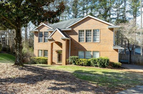 40 Songbird Ct, Marietta, GA 30064-1655