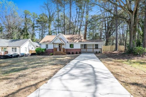 353 Collier Ridge Dr, Atlanta, GA 30318-7342