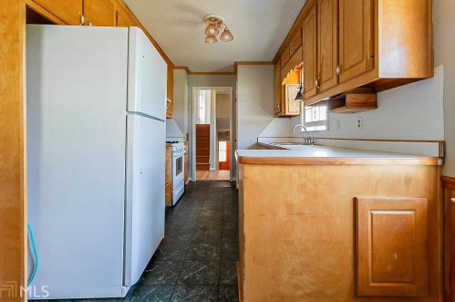 1065 Fox St, Conyers GA  30013-2941 exterior