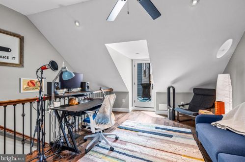 854 Front St, Philadelphia PA 19147-4341 exterior