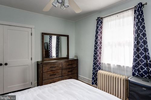 405 Avondale Ave, Haddonfield NJ 08033-2809 exterior