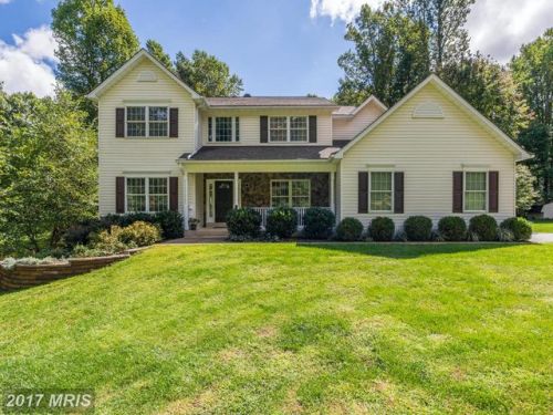 9085 Groundhog Ln, Marshall, VA 20115-3059