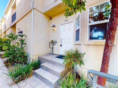 1242 Engracia Ave, Torrance, CA 90501-2630