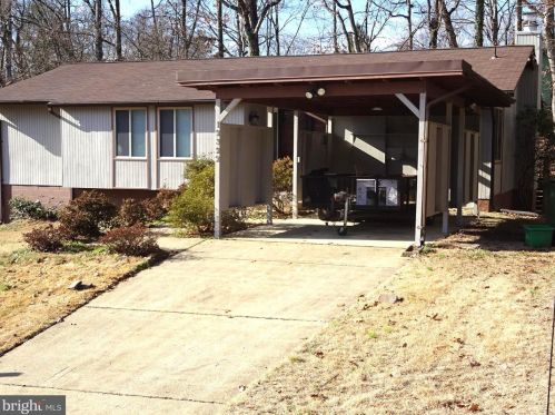 12322 Hollyhock Ct, Woodbridge VA  22192-2001 exterior