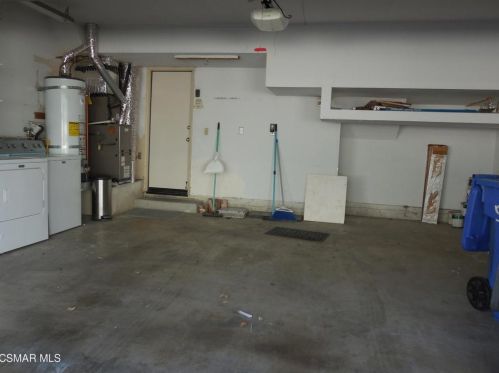 3950 Cochran St, Simi Valley CA 93063-2356 exterior