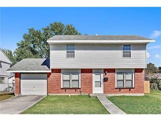 321 Amapola Cir, Gretna, LA 70056-2608