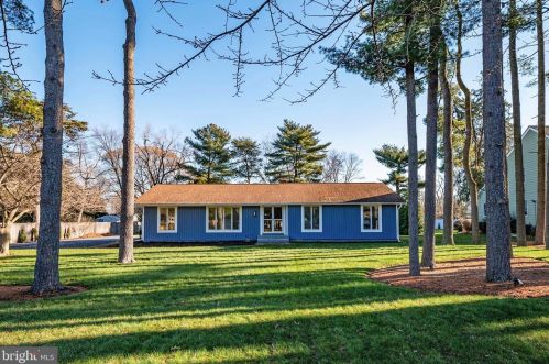 707 Capri Rd, Arnold, MD 21012-1125