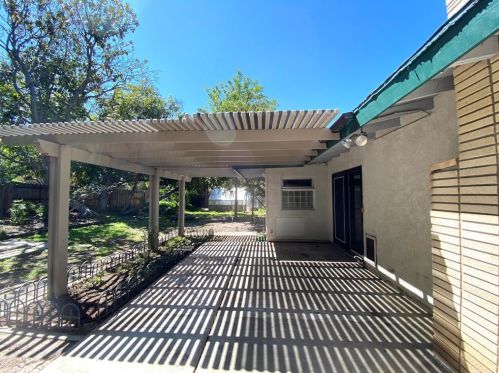 2024 Benedict Ave, Riverside CA  92506-3514 exterior