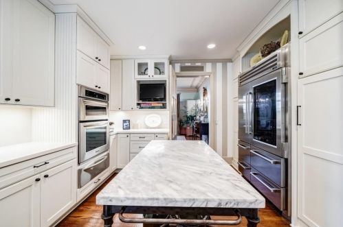 1227 Brookhaven Dr, Atlanta GA  30319-3105 exterior