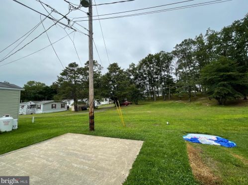 9 Winesap Ln, Browns Mills, NJ 08015-3140