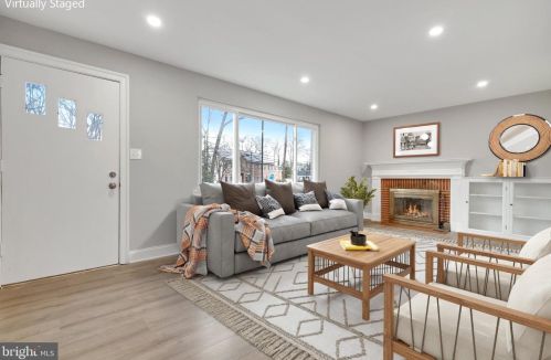 1253 Cresthaven Dr, Silver Spring MD 20903-1107 exterior