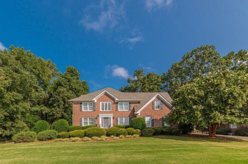1275 Denmark Dr, Lilburn, GA 30047-6780