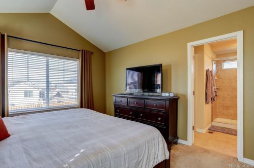 201 Newbern Way, Aurora CO 80016-6124 exterior