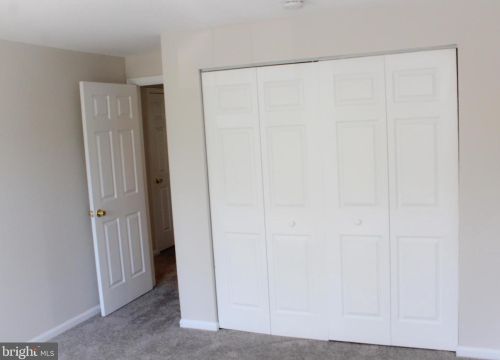 15034 Shamrock Ridge Rd, Silver Spring MD 20906-6107 exterior