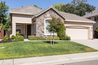 6031 Roswitha Ct, Carmichael, CA 95608-6452