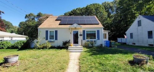 178 Celia Dr, Waterbury, CT 06705-3136