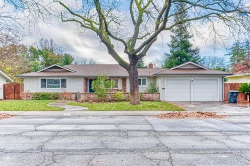 1200 Lexington Dr, Modesto, CA 95350-1218